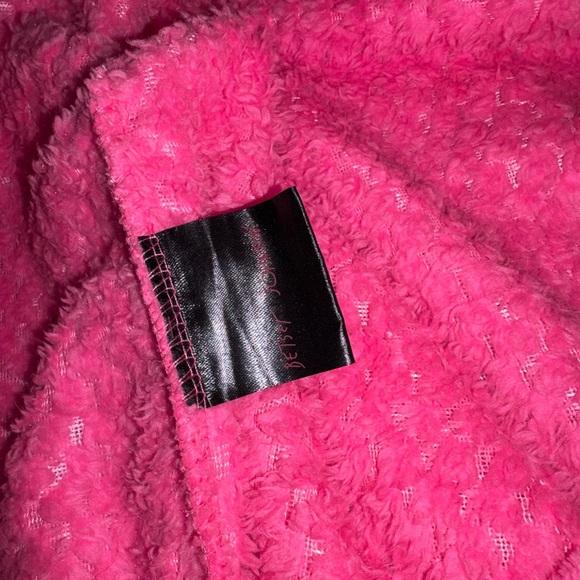 Betsey Johnson Pink Robe - Picture 3 of 3